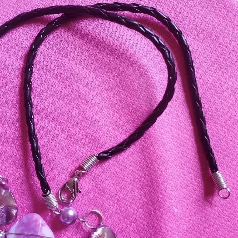 Mother Of Pearl Flower Necklace Earrings Set - Picture 9 of 11